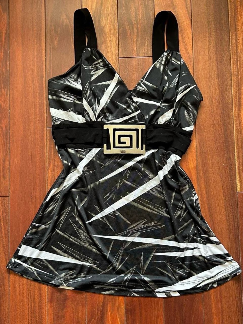 Y2K Graphic Geometric Buckle Tank Top
